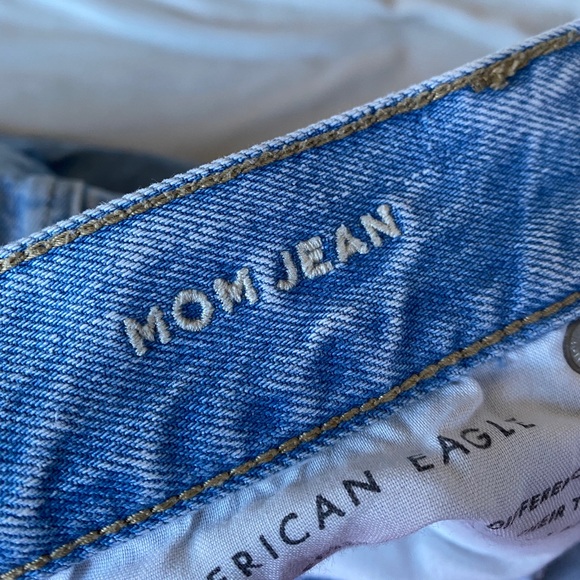 American Eagle Mom Jeans - Picture 4 of 4